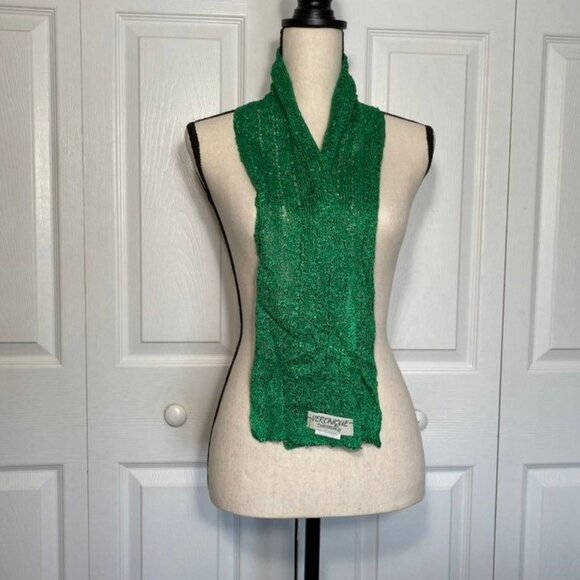 Emerald Green Crocheted Neck Scarf - Picture 2 of 3
